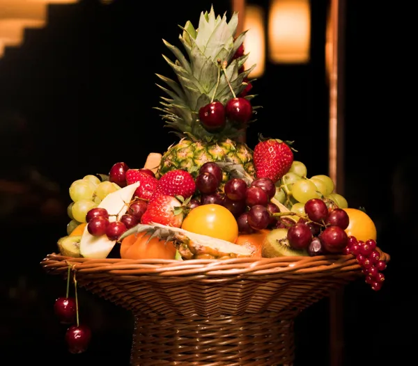 סלסלת פירות לחג